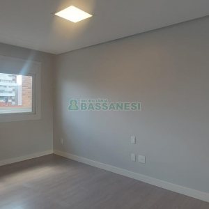 Apto Mobiliado com 107m², 3 dormitórios, 2 vagas, no bairro Panazzolo em Caxias do Sul para Alugar