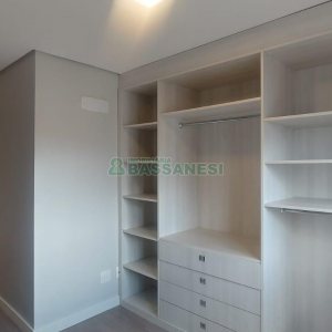 Apto Mobiliado com 107m², 3 dormitórios, 2 vagas, no bairro Panazzolo em Caxias do Sul para Alugar