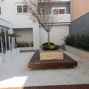 Apto Mobiliado com 107m², 3 dormitórios, 2 vagas, no bairro Panazzolo em Caxias do Sul para Alugar