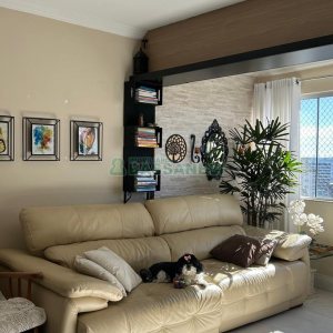 Apartamento com 94m², 3 dormitórios, 2 vagas, no bairro Rio Branco em Caxias do Sul para Comprar