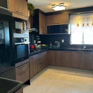 Apartamento com 94m², 3 dormitórios, 2 vagas, no bairro Rio Branco em Caxias do Sul para Comprar