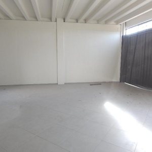 Loja com 225m², no bairro Vinhedos em Caxias do Sul para Comprar