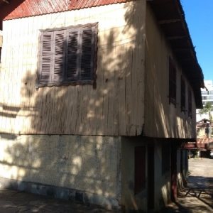 Casa com 600m², 3 dormitórios, 1 vaga, no bairro São Pelegrino em Caxias do Sul para Comprar