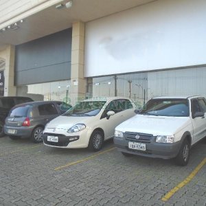 Loja com 500m², no bairro Villagio Iguatemi em Caxias do Sul para Alugar