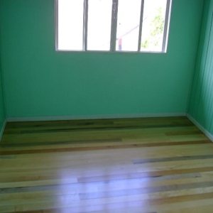 Casa com 160m², 6 dormitórios, 1 vaga, no bairro Pio X em Caxias do Sul para Comprar