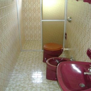 Casa com 160m², 6 dormitórios, 1 vaga, no bairro Pio X em Caxias do Sul para Comprar