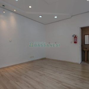 Loja com 20m², no bairro Centro em Caxias do Sul para Alugar