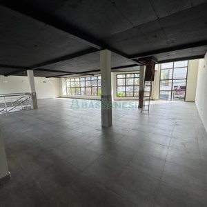 Loja com 527m², no bairro São Pelegrino em Caxias do Sul para Alugar