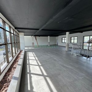 Loja com 527m², no bairro São Pelegrino em Caxias do Sul para Alugar