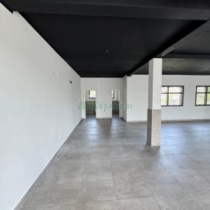 Loja com 527m², no bairro São Pelegrino em Caxias do Sul para Alugar