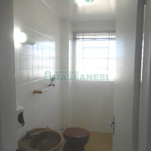 Sala com 61m², no bairro Centro em Caxias do Sul para Comprar