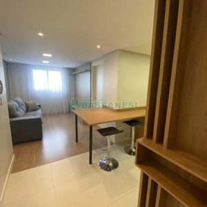 Apto Mobiliado com 50m², 1 dormitório, 1 vaga, no bairro Villagio Iguatemi em Caxias do Sul para Alugar