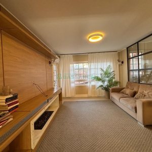 Apartamento com 190m², 3 dormitórios, 2 vagas, no bairro Madureira em Caxias do Sul para Alugar