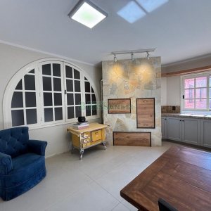 Apartamento com 190m², 3 dormitórios, 2 vagas, no bairro Madureira em Caxias do Sul para Alugar