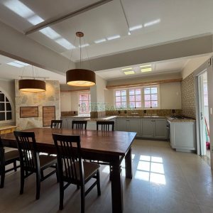 Apartamento com 190m², 3 dormitórios, 2 vagas, no bairro Madureira em Caxias do Sul para Alugar