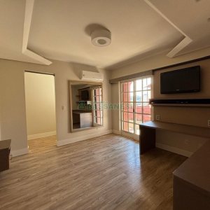 Apartamento com 190m², 3 dormitórios, 2 vagas, no bairro Madureira em Caxias do Sul para Alugar