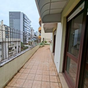 Apto/Cobertura com 157m², 4 dormitórios, 2 vagas, no bairro Panazzolo em Caxias do Sul para Alugar