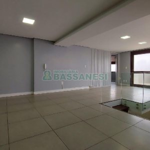 Apto/Cobertura com 250m², 3 dormitórios, 2 vagas, no bairro Petrópolis em Caxias do Sul para Alugar