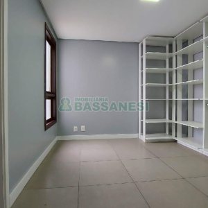 Apto/Cobertura com 250m², 3 dormitórios, 2 vagas, no bairro Petrópolis em Caxias do Sul para Alugar