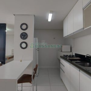 Apto Mobiliado com 40m², 1 dormitório, 1 vaga, no bairro Villagio Iguatemi em Caxias do Sul para Alugar
