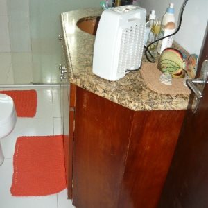 Casa com 280m², 3 dormitórios, 4 vagas, no bairro Lourdes em Caxias do Sul para Comprar