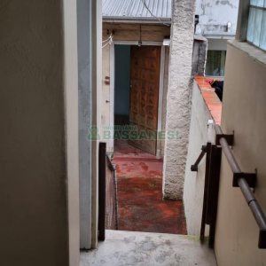 Casa com 200m², 6 dormitórios, 1 vaga, no bairro Centro em Caxias do Sul para Comprar