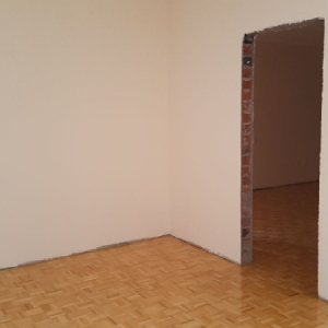 Casa com 390m², 6 dormitórios, 3 vagas, no bairro Universitário em Caxias do Sul para Comprar