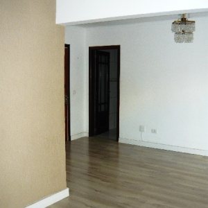 Apartamento com 103m², 2 dormitórios, 1 vaga, no bairro Lourdes em Caxias do Sul para Comprar