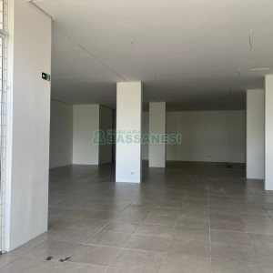 Loja com 211m², no bairro Santa Catarina em Caxias do Sul para Alugar