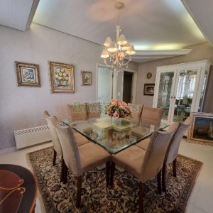 Casa Mobiliada com 330m², 3 dormitórios, 2 vagas, no bairro Petrópolis em Caxias do Sul para Alugar