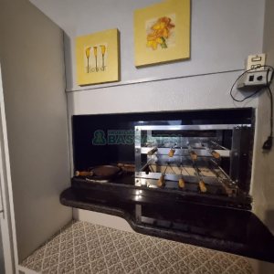 Casa Mobiliada com 330m², 3 dormitórios, 2 vagas, no bairro Petrópolis em Caxias do Sul para Alugar