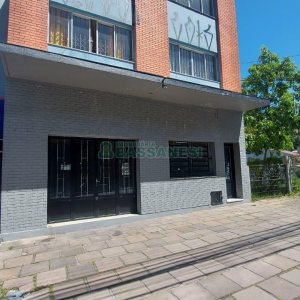 Loja com 130m², no bairro São Leopoldo em Caxias do Sul para Alugar