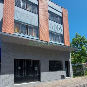 Loja com 130m², no bairro São Leopoldo em Caxias do Sul para Alugar