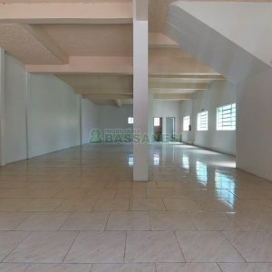 Loja com 130m², no bairro São Leopoldo em Caxias do Sul para Alugar