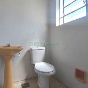 Loja com 130m², no bairro São Leopoldo em Caxias do Sul para Alugar