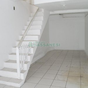 Loja com 76m², no bairro São Pelegrino em Caxias do Sul para Comprar