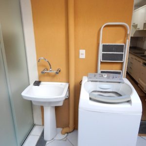 Sobrado com 110m², 3 dormitórios, 2 vagas, no bairro Nossa Senhora da Saúde em Caxias do Sul para Alugar ou Comprar