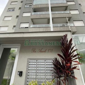 Apto Mobiliado com 148m², 3 dormitórios, 2 vagas, no bairro Madureira em Caxias do Sul para Comprar