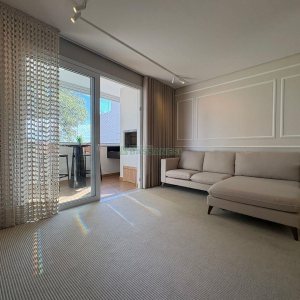 Apartamento com 110m², 3 dormitórios, 2 vagas, no bairro Madureira em Caxias do Sul para Comprar