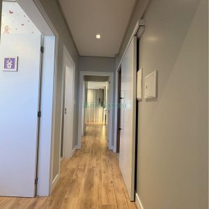 Apartamento com 110m², 3 dormitórios, 2 vagas, no bairro Madureira em Caxias do Sul para Comprar