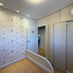 Apartamento com 110m², 3 dormitórios, 2 vagas, no bairro Madureira em Caxias do Sul para Comprar