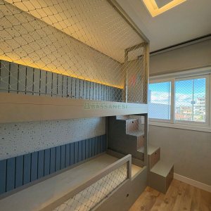 Apartamento com 110m², 3 dormitórios, 2 vagas, no bairro Madureira em Caxias do Sul para Comprar