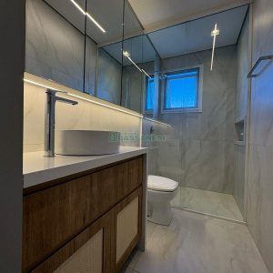 Apartamento com 110m², 3 dormitórios, 2 vagas, no bairro Madureira em Caxias do Sul para Comprar