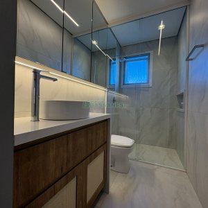 Apartamento com 110m², 3 dormitórios, 2 vagas, no bairro Madureira em Caxias do Sul para Comprar