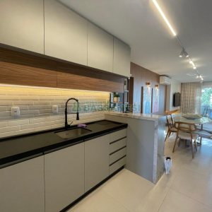 Apartamento com 110m², 3 dormitórios, 2 vagas, no bairro Madureira em Caxias do Sul para Comprar