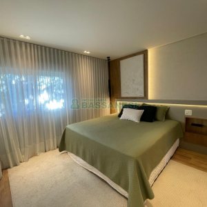 Apartamento com 110m², 3 dormitórios, 2 vagas, no bairro Madureira em Caxias do Sul para Comprar