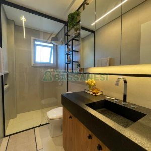 Apartamento com 110m², 3 dormitórios, 2 vagas, no bairro Madureira em Caxias do Sul para Comprar