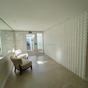 Apartamento com 110m², 3 dormitórios, 2 vagas, no bairro Madureira em Caxias do Sul para Comprar