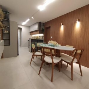 Apartamento com 108m², 3 dormitórios, 2 vagas, no bairro Madureira em Caxias do Sul para Comprar