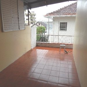 Casa com 111m², 4 dormitórios, no bairro Pio X em Caxias do Sul para Comprar
